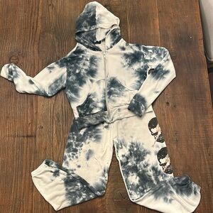 Grey & White Tie Dye Skulls / Bolts Sweatsuit Fbz Size Med GUC.